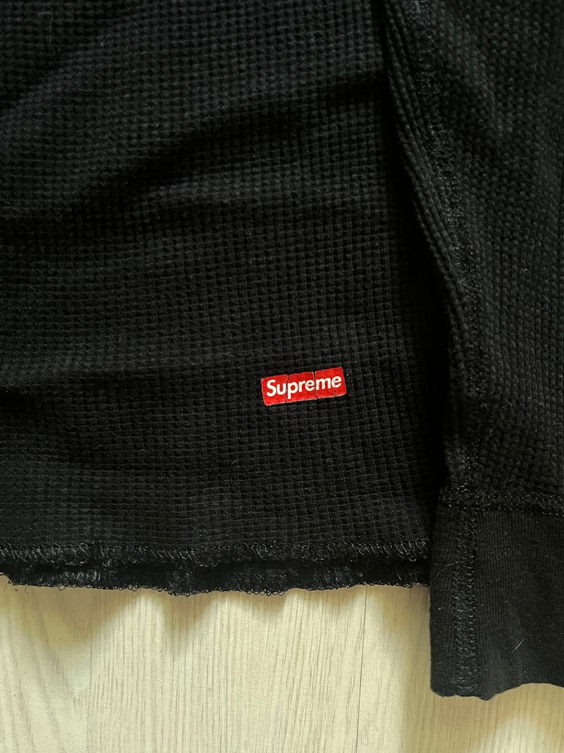 Supreme Hanes Thermal Crew Black 상품이미지3