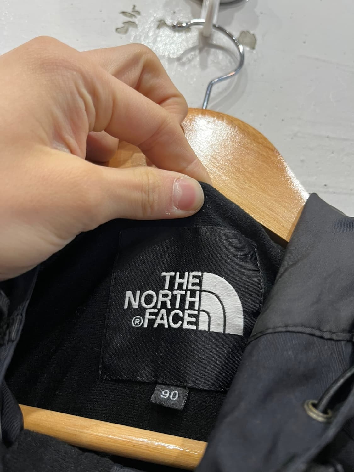 노스페이스 바람막이 자켓 우먼즈 블랙 상품이미지4