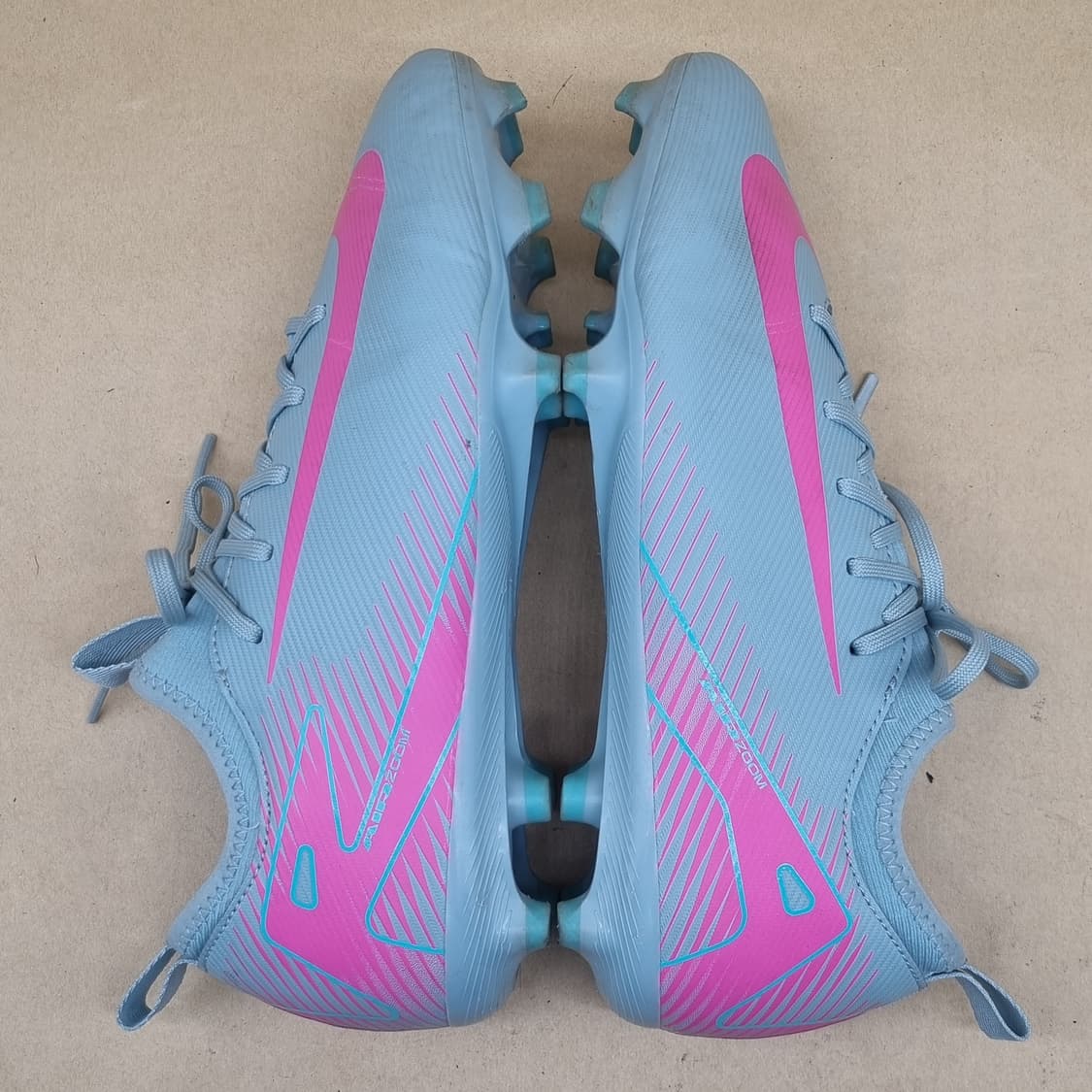 나이키  줌머큐리얼베이퍼16 축구화 240 상품이미지4