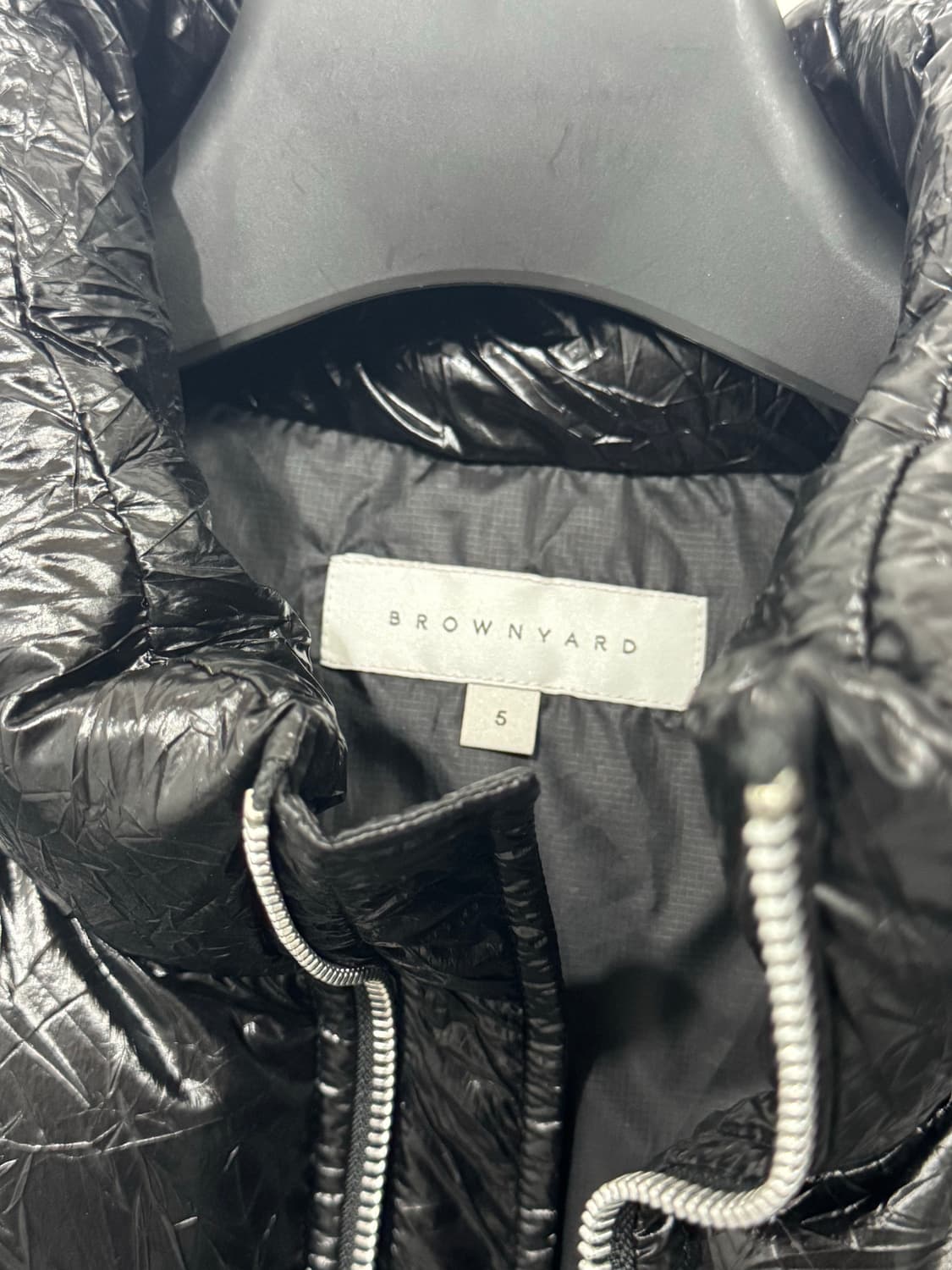 브라운야드 다테처블 헤비다운 유광패딩 5사이즈 상품이미지5