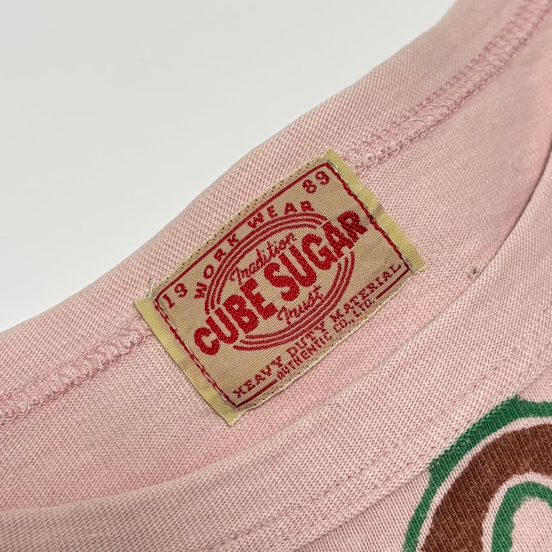 큐브슈가(Cube Sugar) 빈티지 레터링 그래픽 롱슬리브 상품이미지4