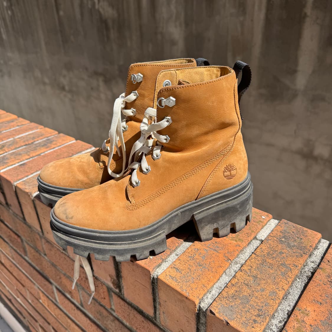 팀버랜드 여성 하이굽 워커 상품이미지1