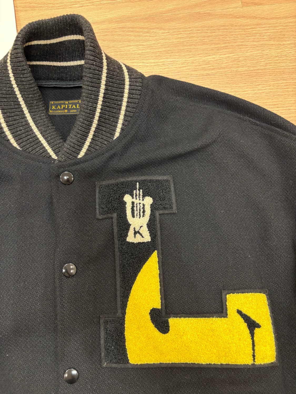 KAPITAL 캐피탈 40s L-Five 울 바시티 자켓 블랙 3size 상품이미지4