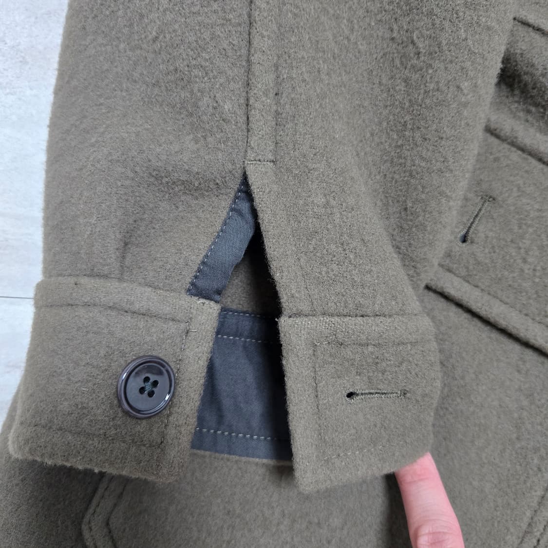 [44] 르메르 울 헌팅 자켓 다크스퀴럴 상품이미지2