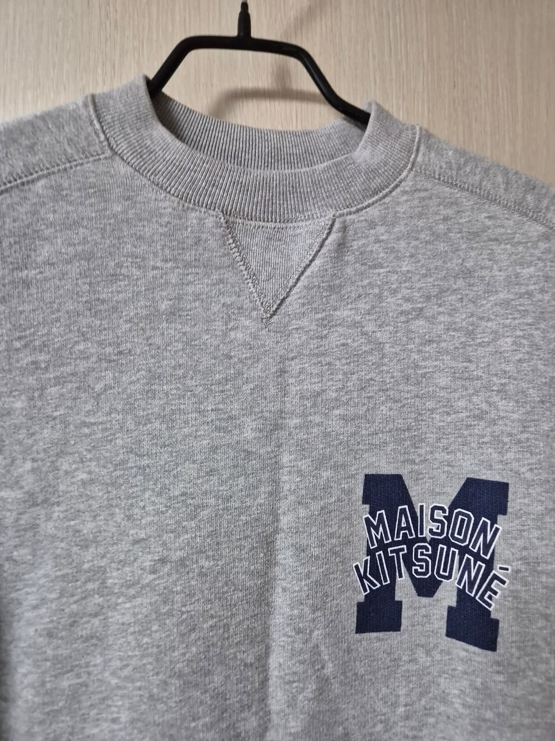(정품) 메종키츠네 그레이 로고 맨투맨 XS 스웻셔츠 상품이미지4