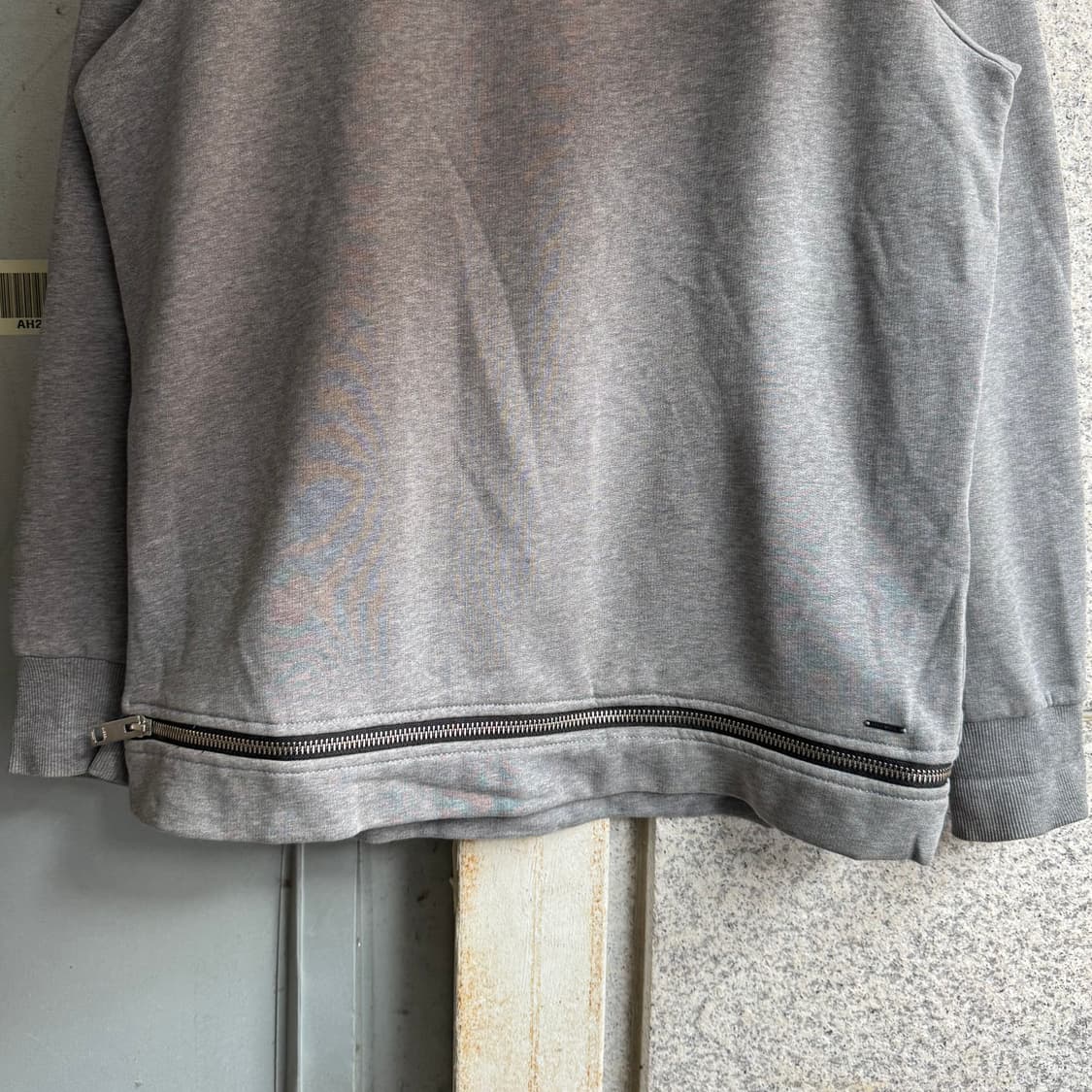 디젤 라인 지퍼 디테일 맨투맨 상품이미지4