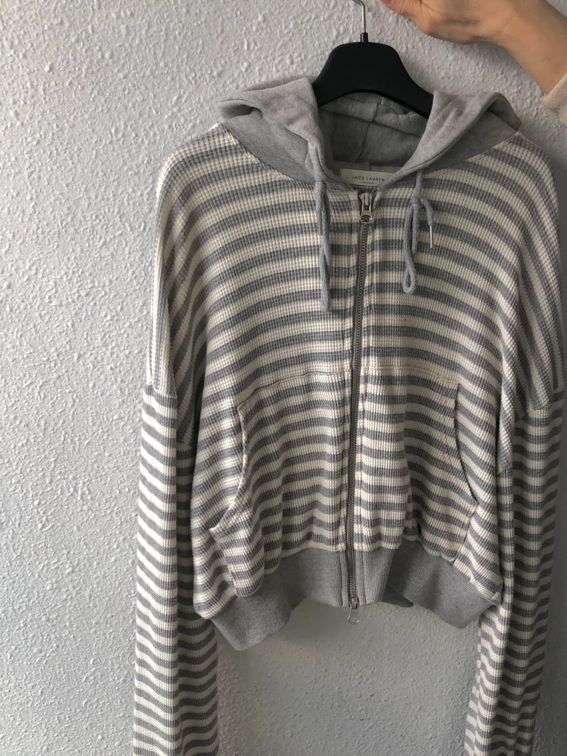 스트라이프 그레이 크롭 후드집업  상품이미지3