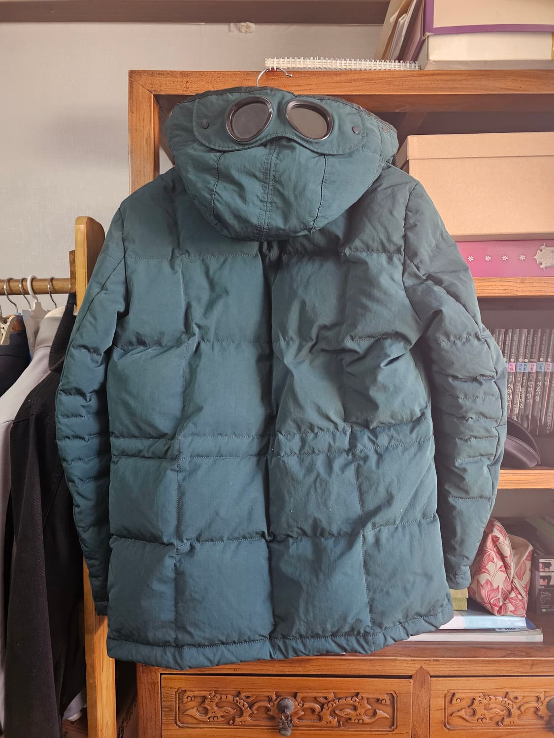 씨피 CP컴퍼니 다운 파카 패딩 팔아요 정품 상품이미지1