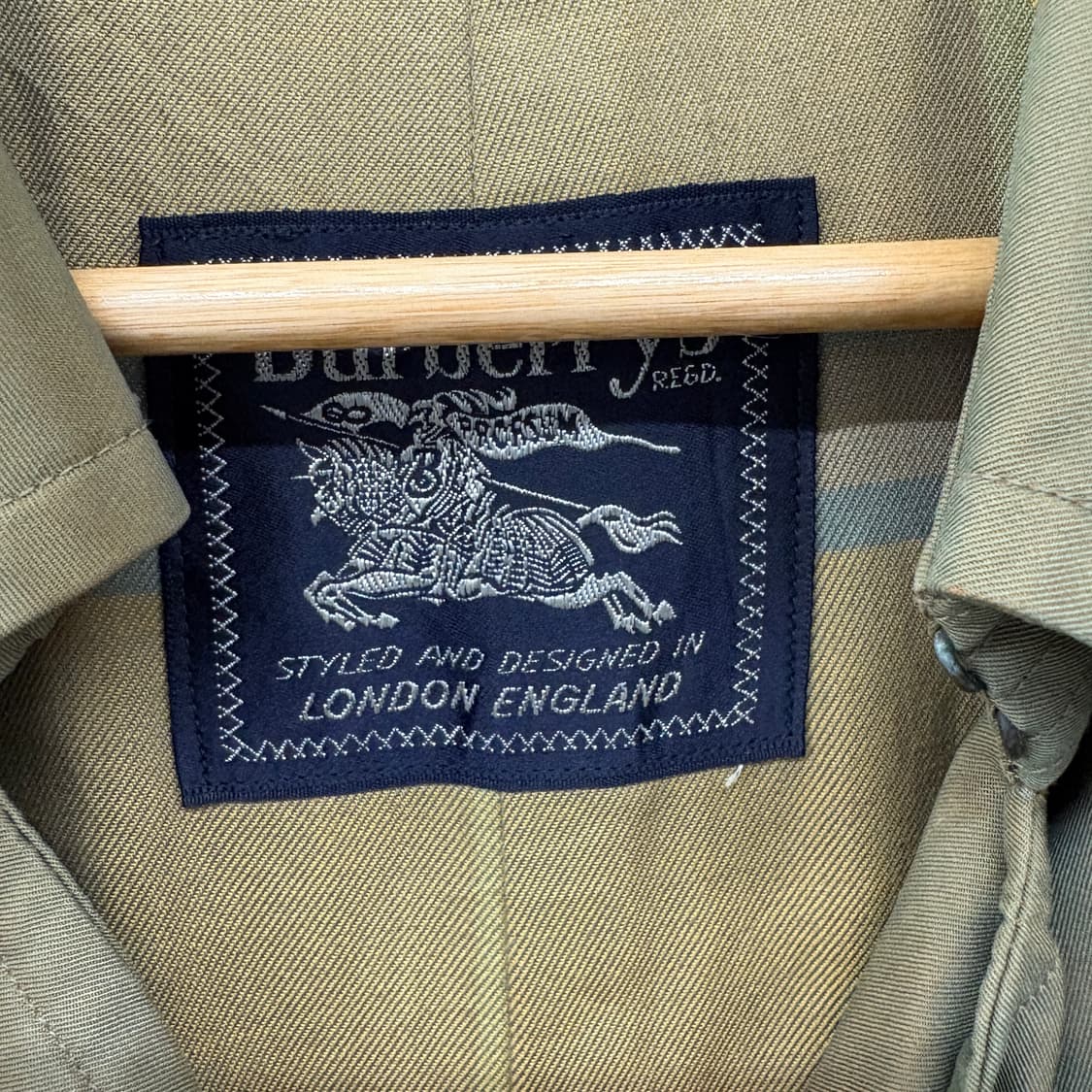 버버리 런던 트렌치코트 카키색 남s 상품이미지4