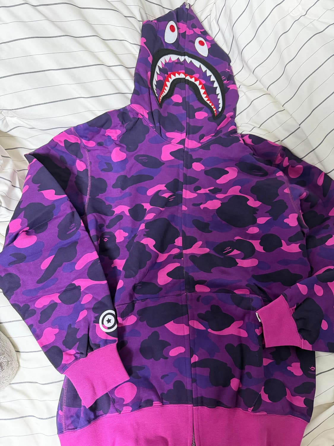 베이프 샤크후드집업 퍼플 상품이미지1