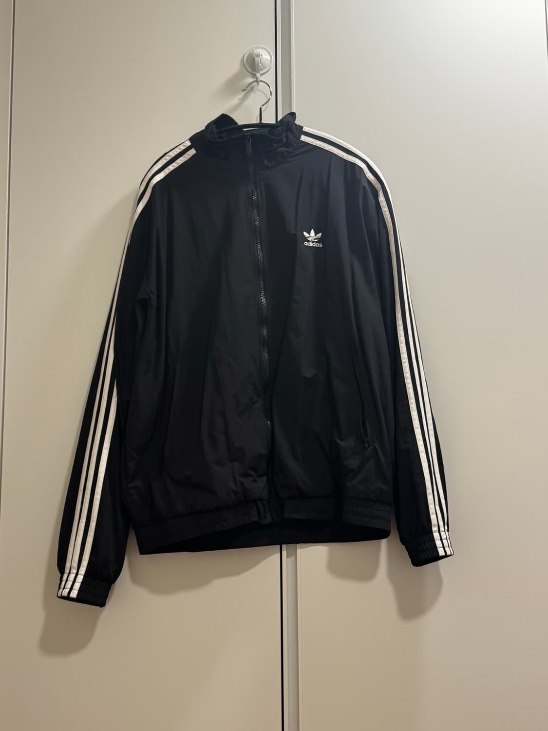 아디다스 우븐 파이어 트렉 바람막이 판매합니다 상품이미지2