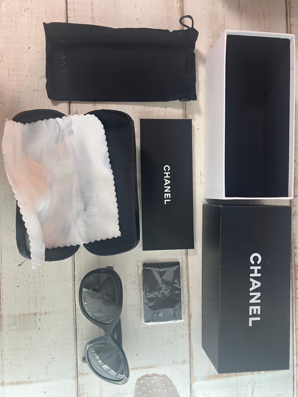 샤넬 선글라스 풀박스 (보증서O) 상품이미지2