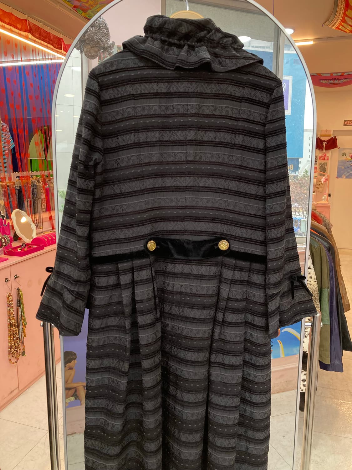 엘레강스 스트라이프 프릴 드레스 상품이미지6