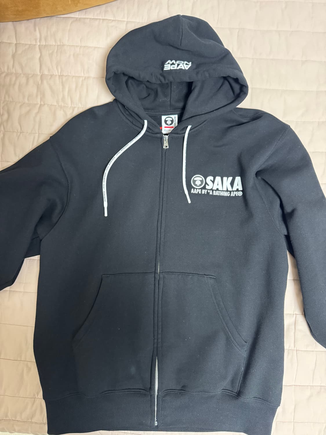 에이프 오사카 후드집업 상품이미지1