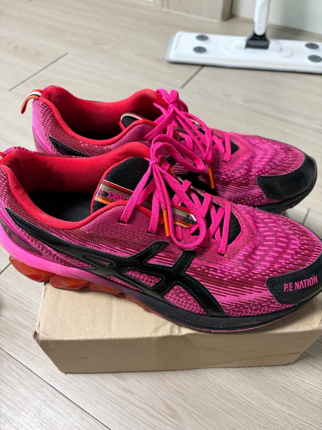 아식스 P.E nation 젤 퀀텀180  265사이즈 상품이미지3