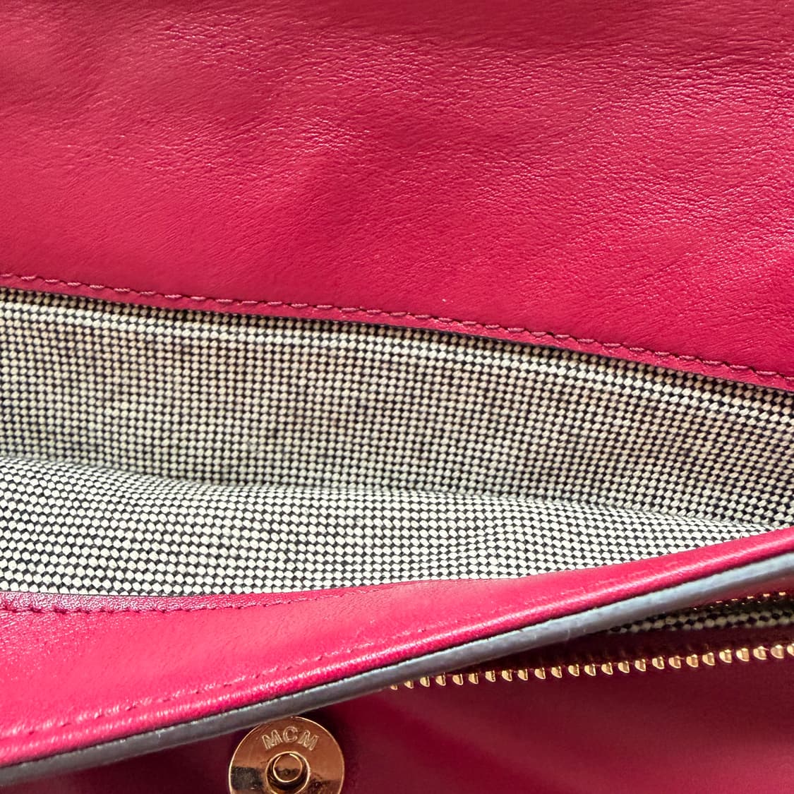 Mcm 스터드 클러치 숄더백 정품 상품이미지5