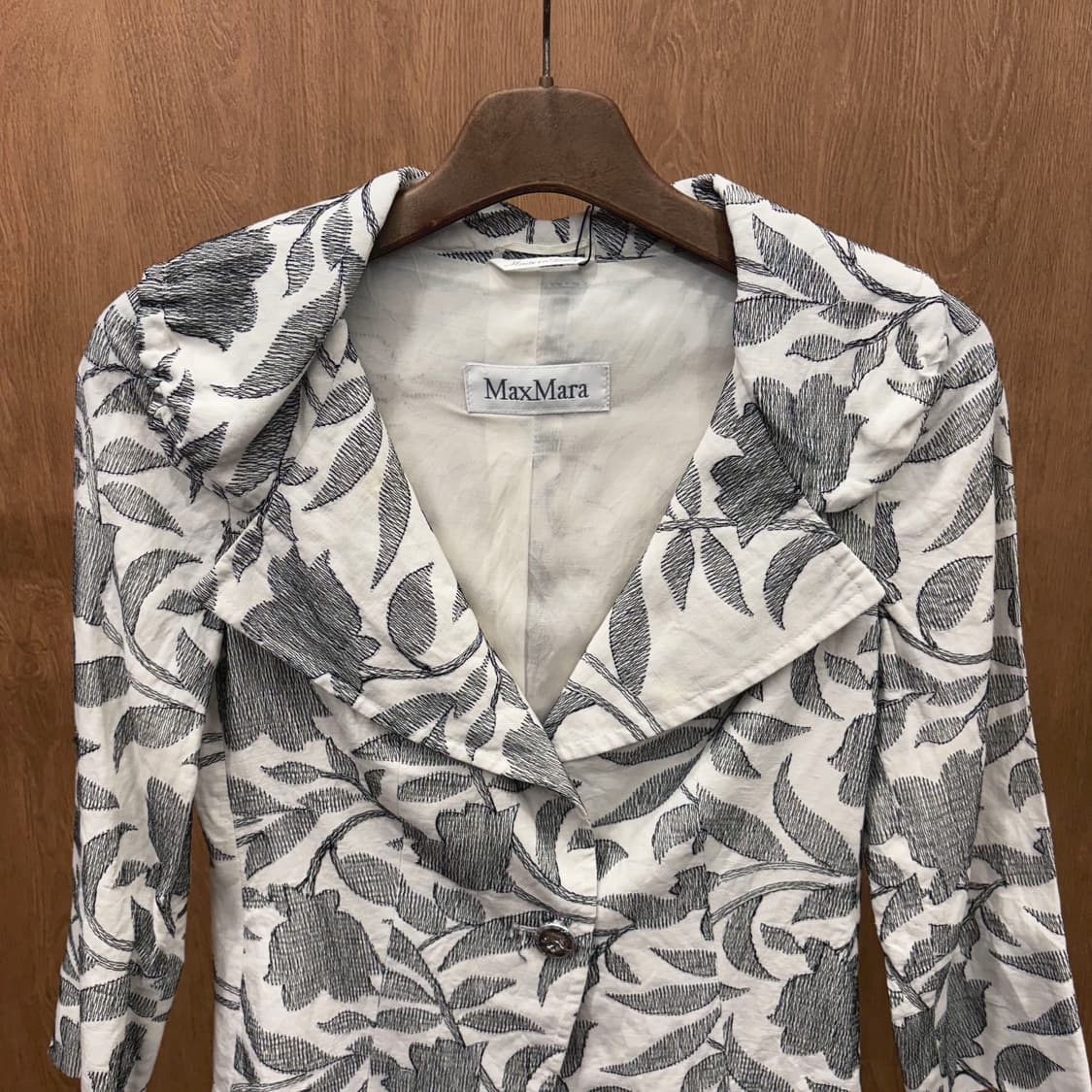 막스마라 린넨 블렌드 테일러드 자켓 그레이 플로럴 자수 디테일 아이보리 상품이미지4