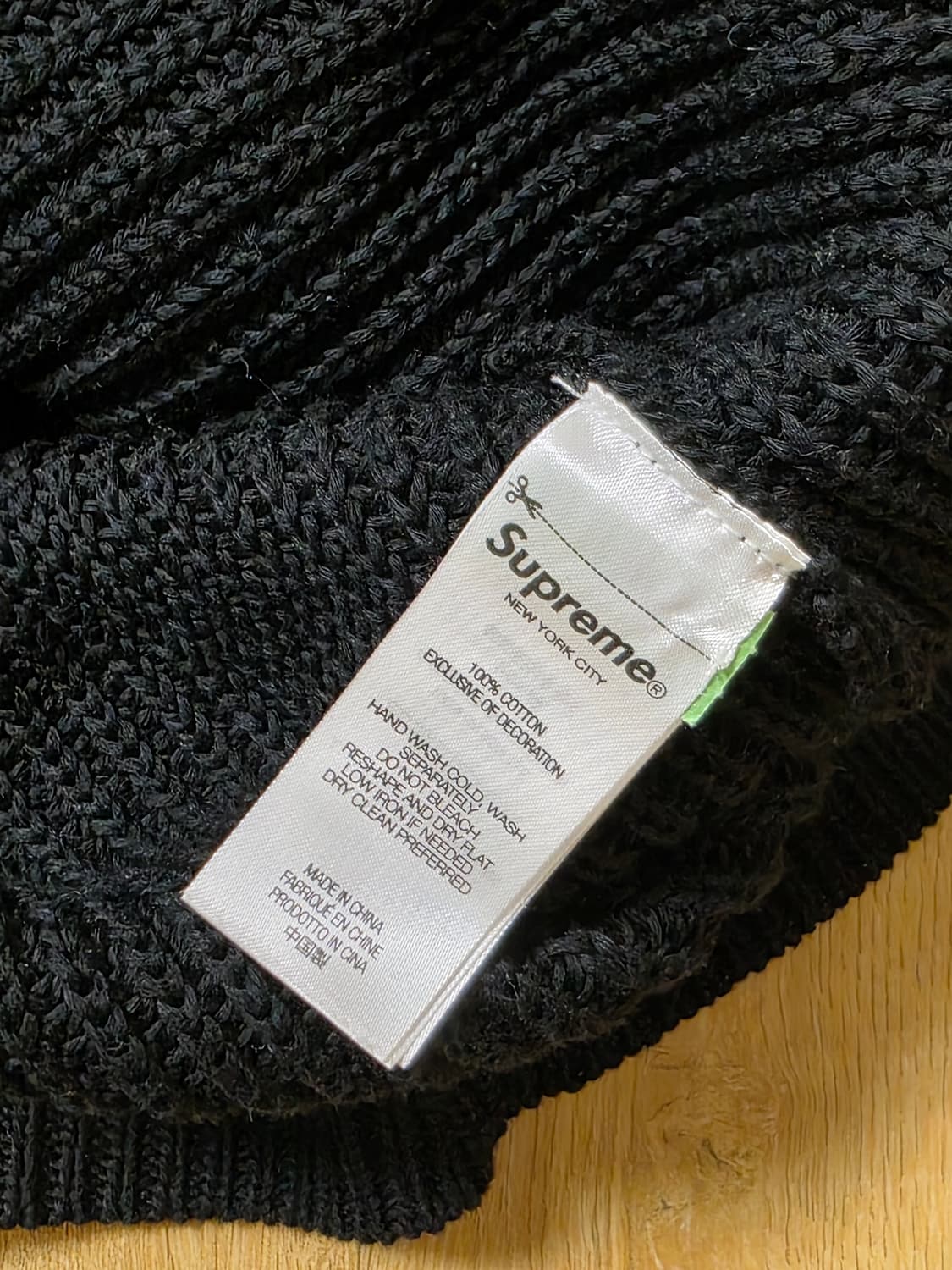 [L] 슈프림 스몰 박스 립드 스웨터 23FW 상품이미지4