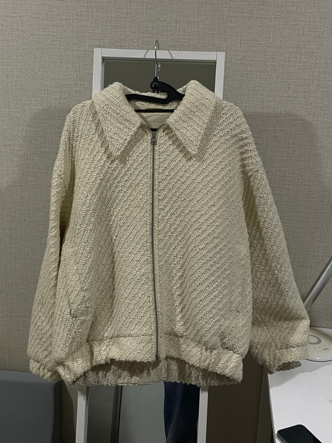 인사일런스 벨루치 벌키 자카드 아이보리 자켓 상품이미지3