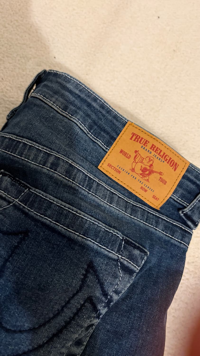 True Religion Classic Straight-Leg Jeans 상품이미지1