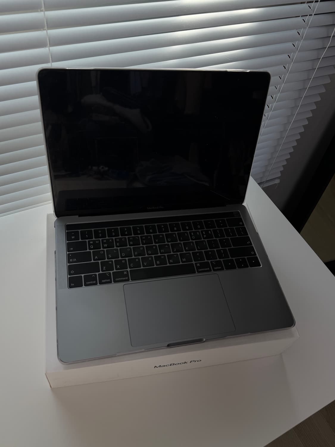 2018 맥북 프로 13인치 터치바 상품이미지2