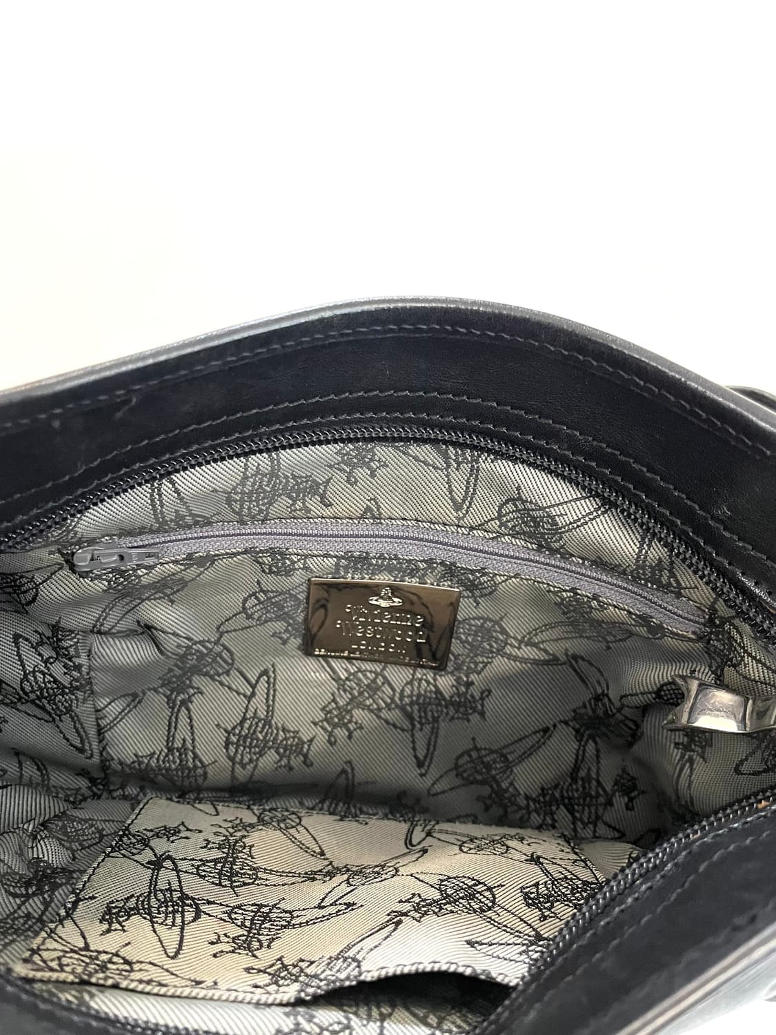 비비안웨스트우드 오알비 자가드 크로스백 상품이미지7