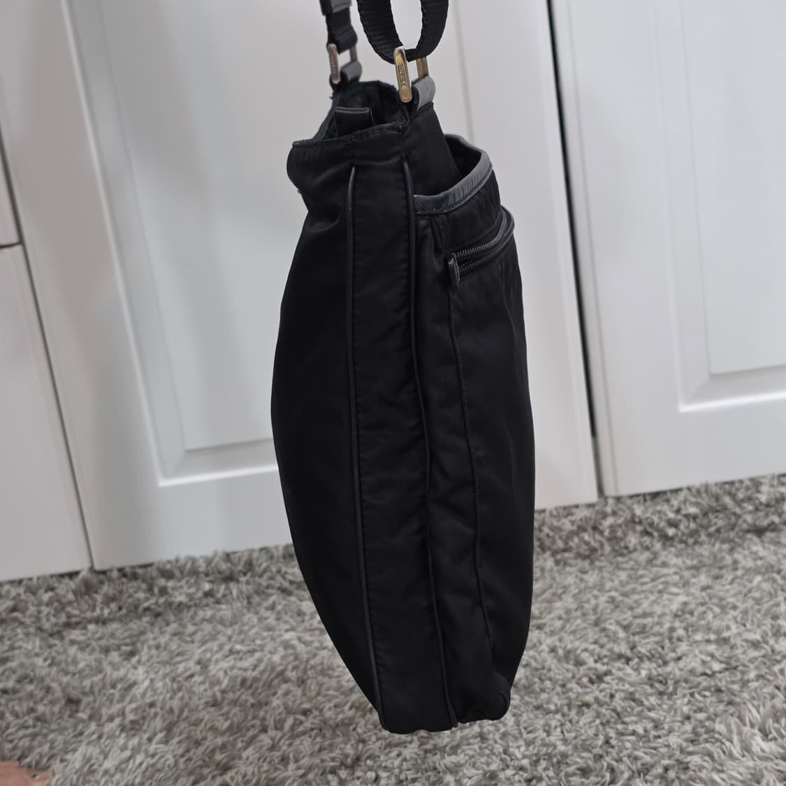 프라다 포코노 나일론 크로스백 숄더백 (남녀공용) 상품이미지4