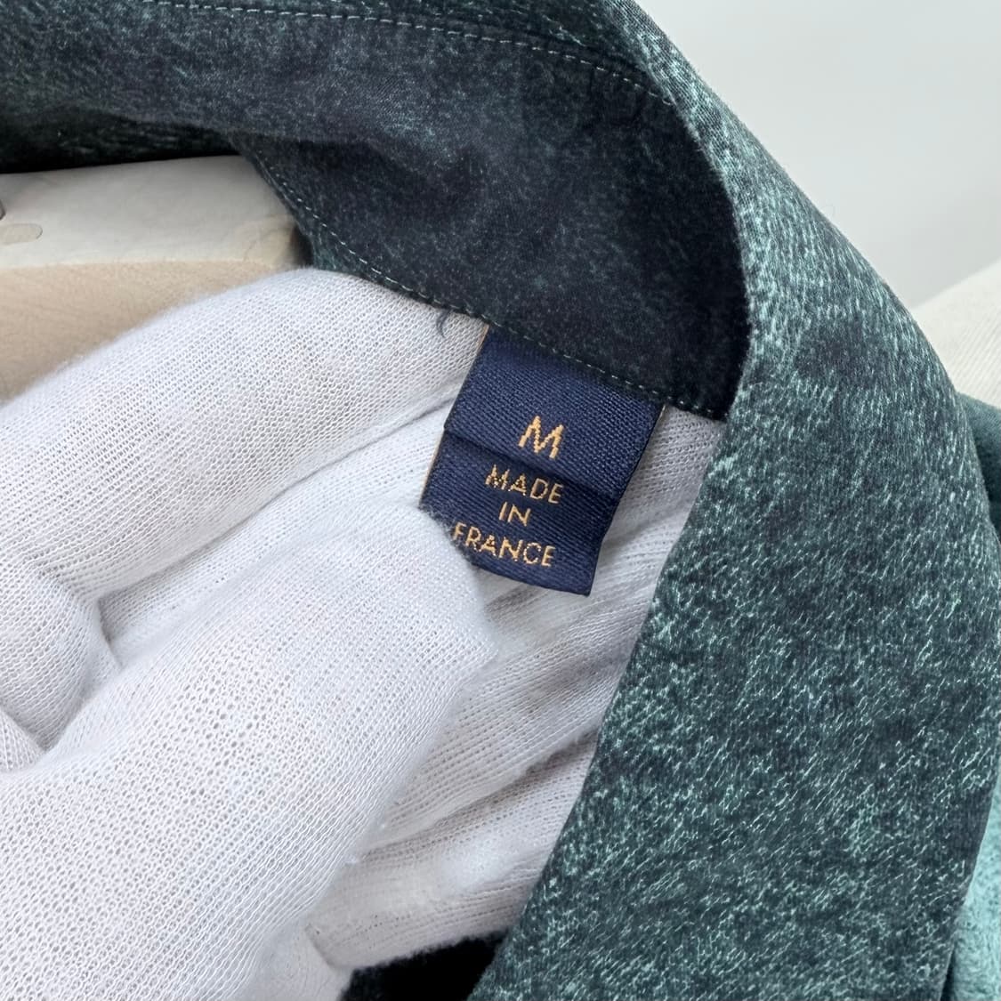 [S급/M] 루이비통 그라데이션 스프레이 모노그램 셔츠 상품이미지7