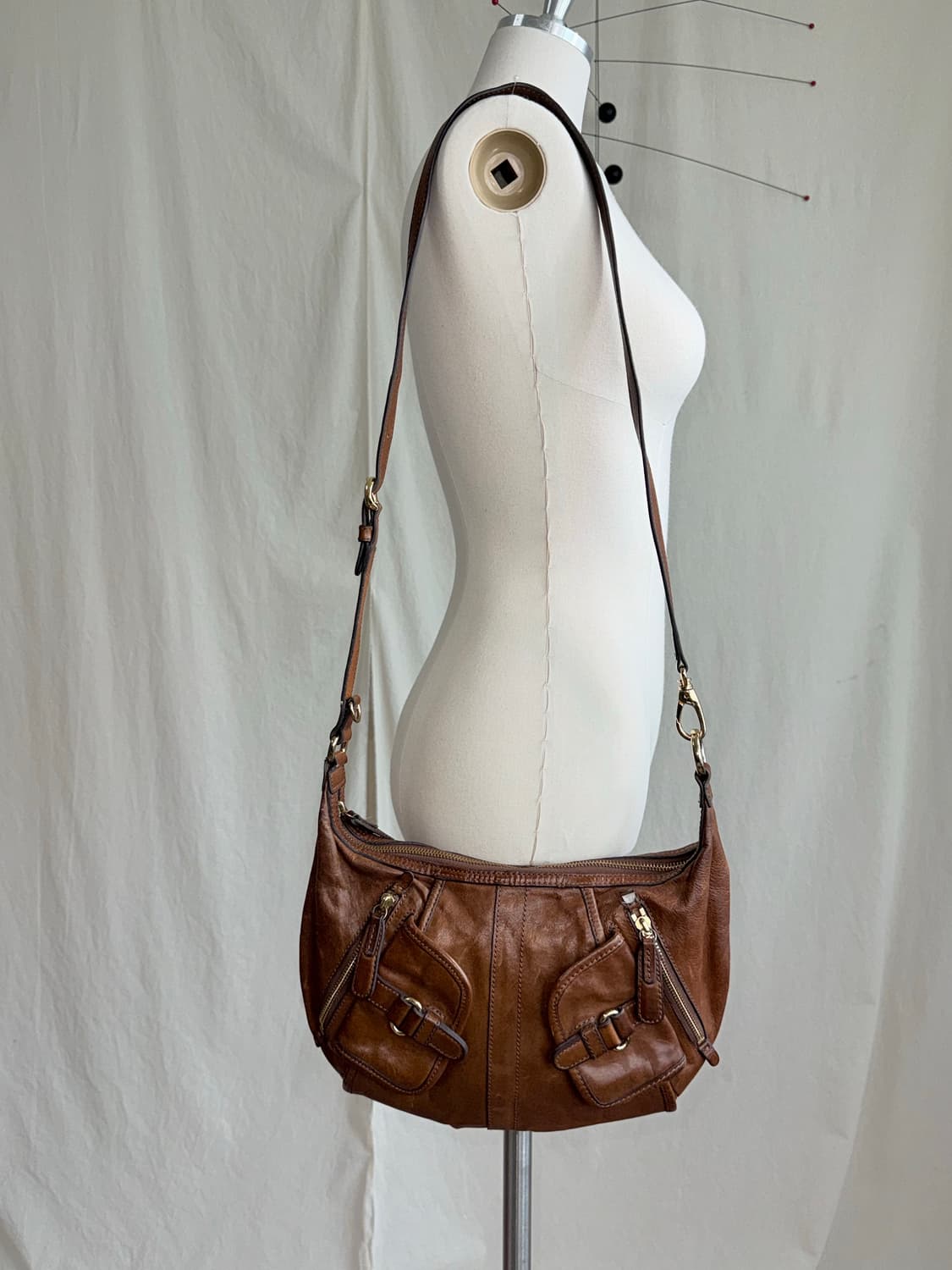 SAZABY 레더 크로스백 상품이미지4