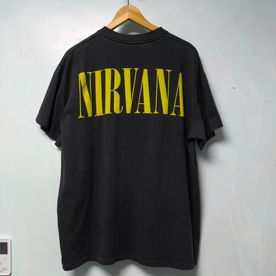 [L/USA] 00'' Nirvana 너바나 one dollar 밴드티 상품이미지3