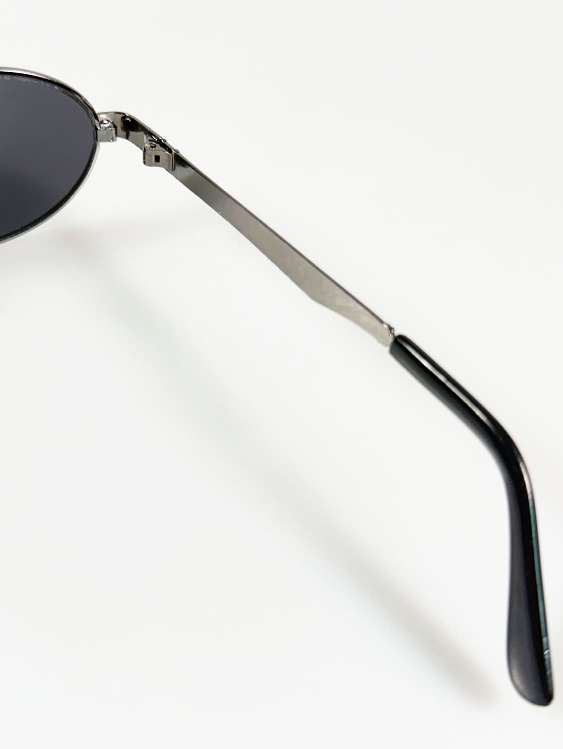 건메탈 슬림 오벌 메탈 프레임 빈티지 선글라스 상품이미지6