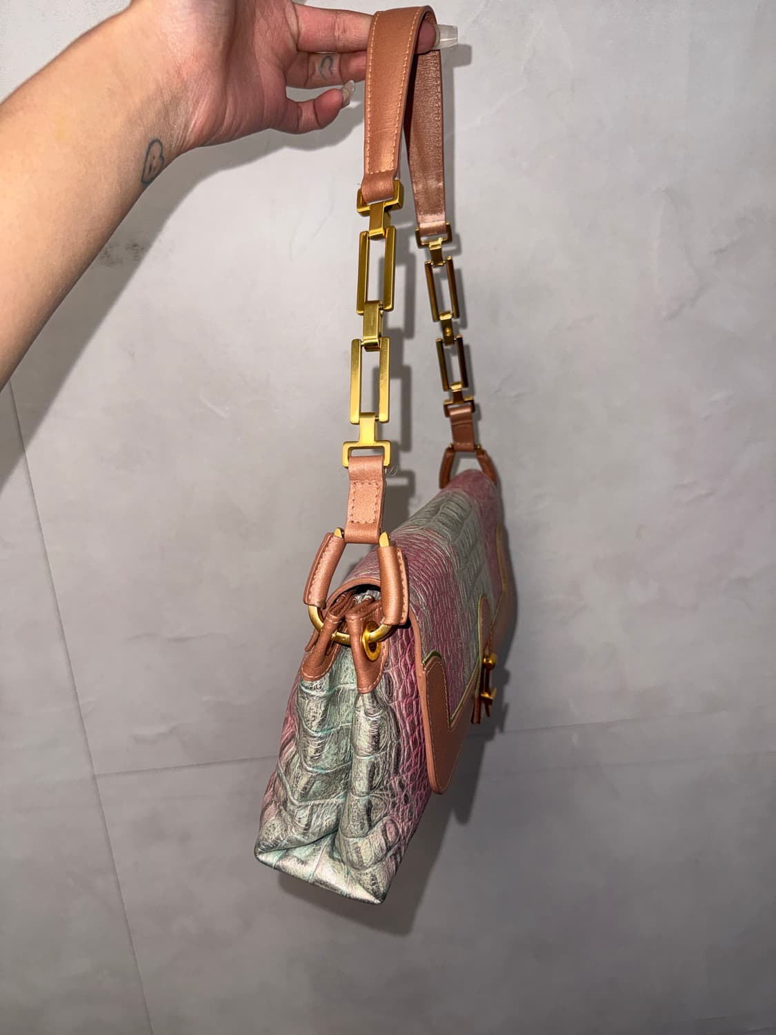 Pink silver python chain shoulder bag 상품이미지3