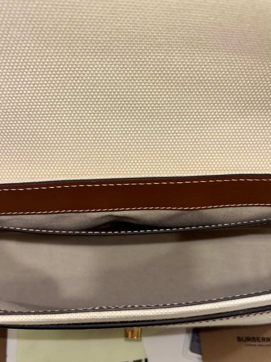 버버리 홀스페리 프린트 캔버스 크로스백 상품이미지3