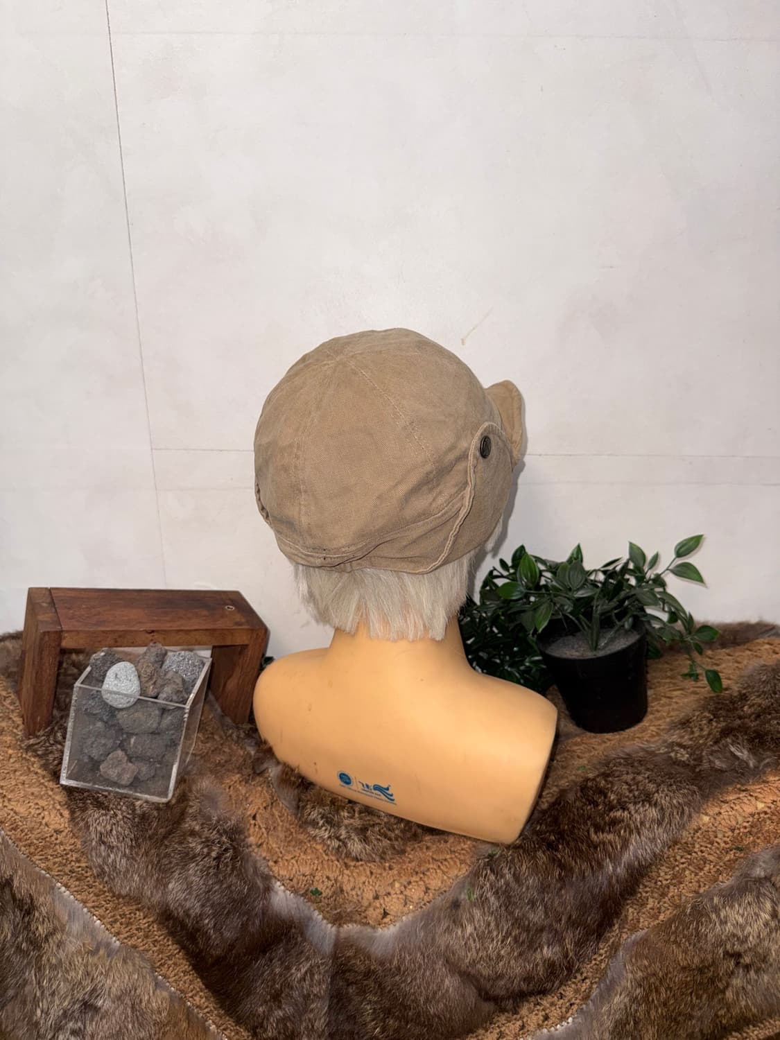 Beige button ear flaps cap 상품이미지2