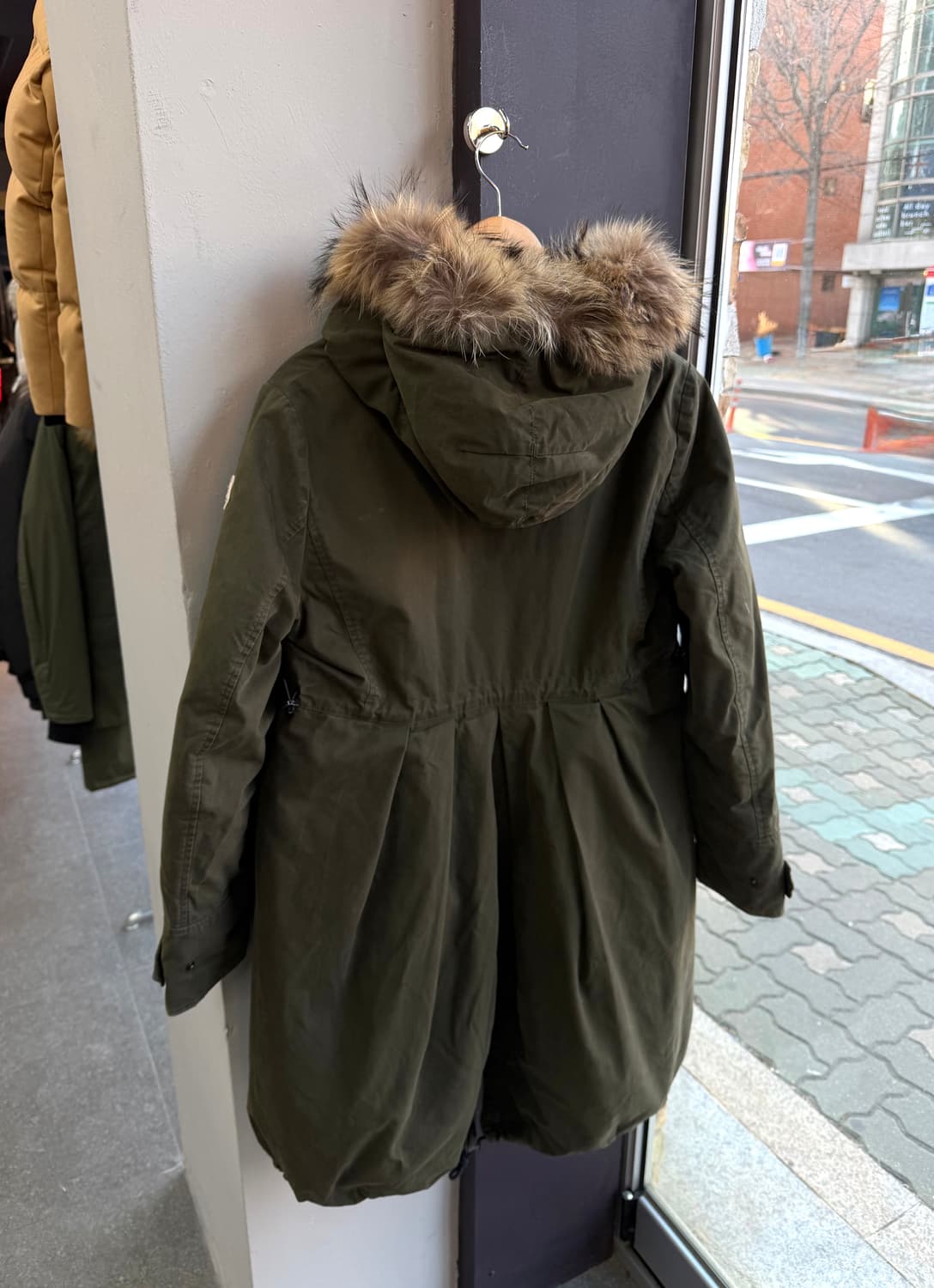 4/ 몽클레어 EVANTHIA 구스다운 퍼 야상 패딩 상품이미지8