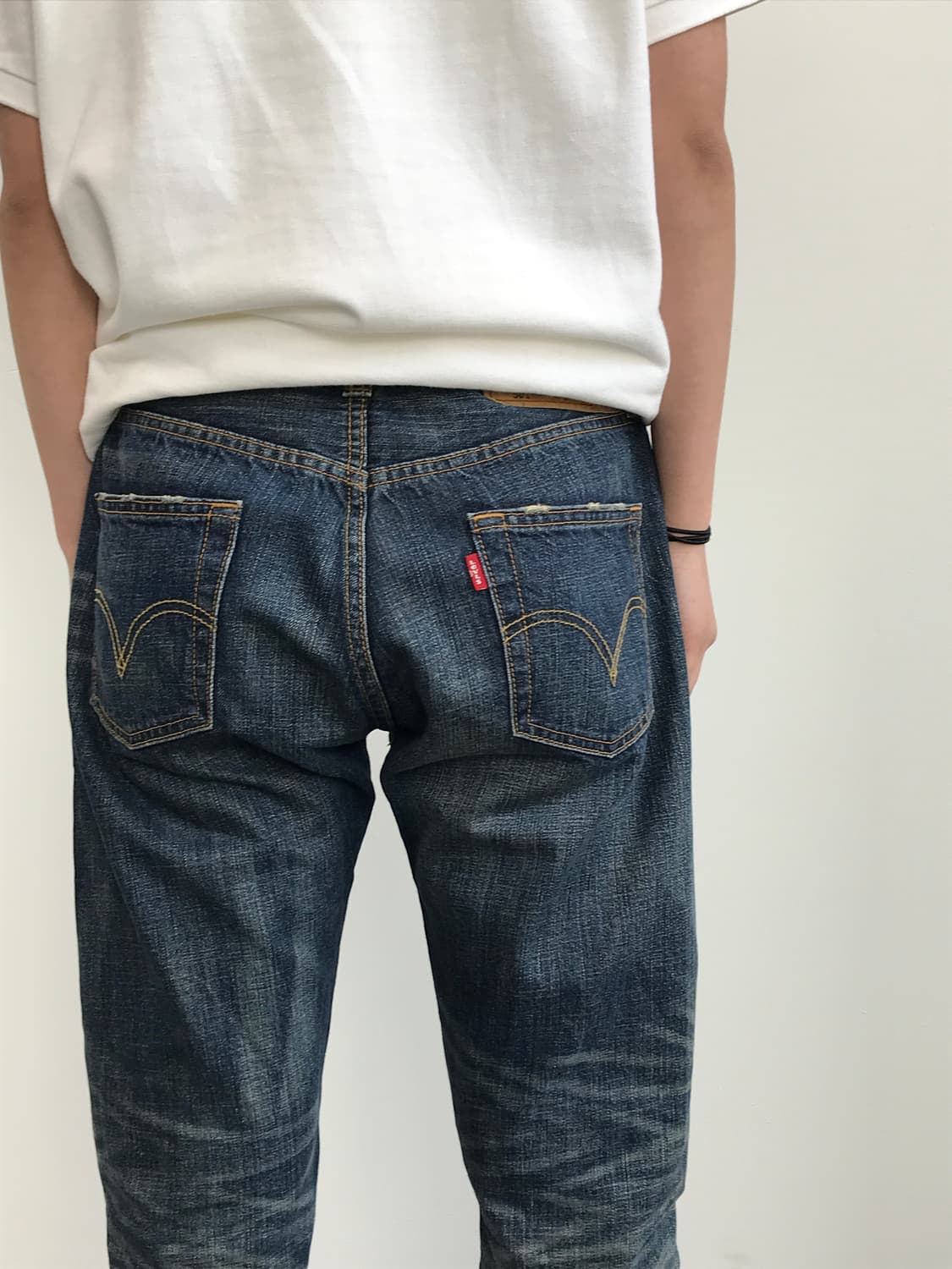 Levi’s 501 Washed Distressed Denim 상품이미지3