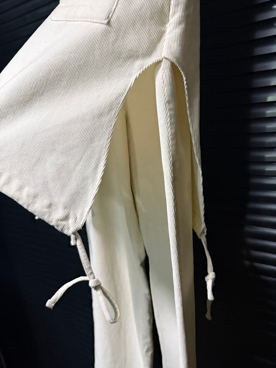 노이아고 골덴 코듀로이 아이보리 치마 스커트 레이어드 스웻 부츠컷 26 상품이미지6