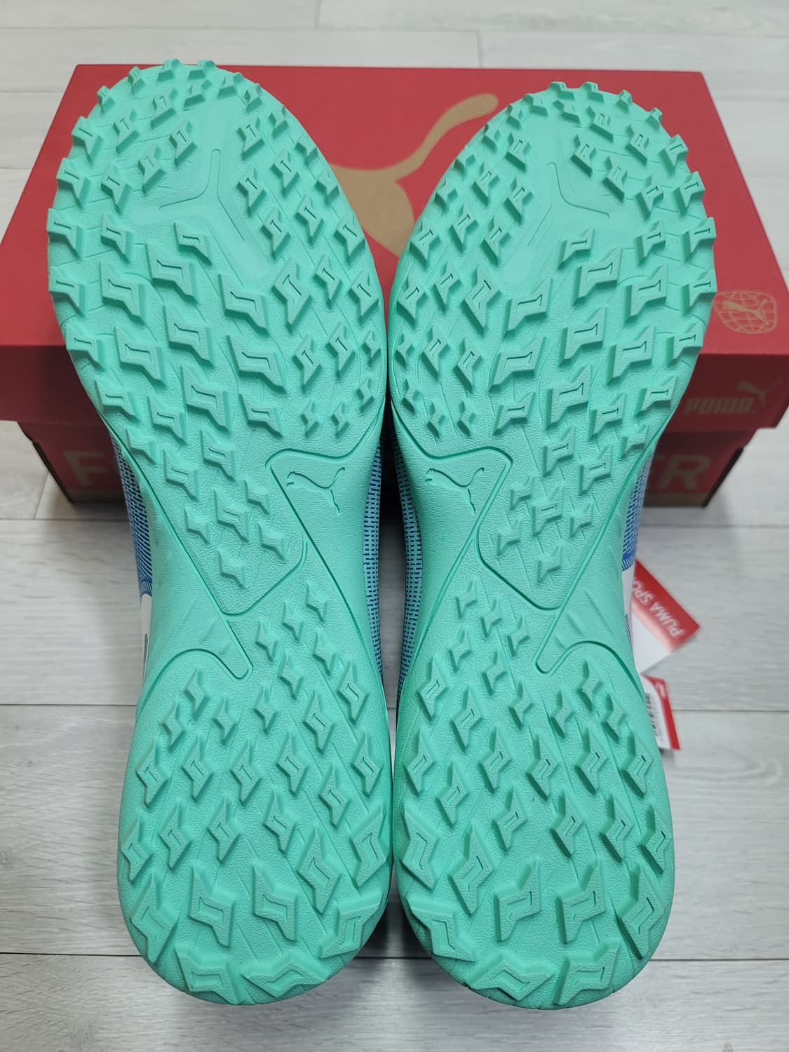 (280)푸마 풋살화 퓨처 7 플레이 TT[대전 직거래도 가능] 상품이미지8