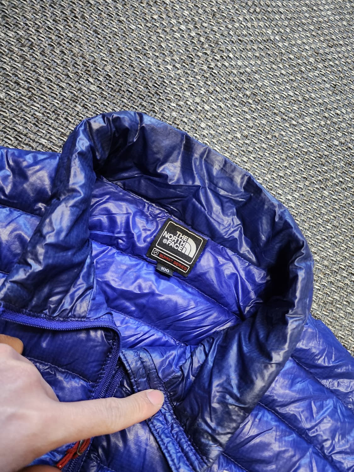 노스페이스 경량 패딩 100 L사이즈  상품이미지4