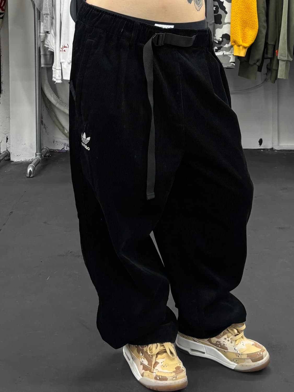아디다스 파이어버드 코듀로이 팬츠 상품이미지1