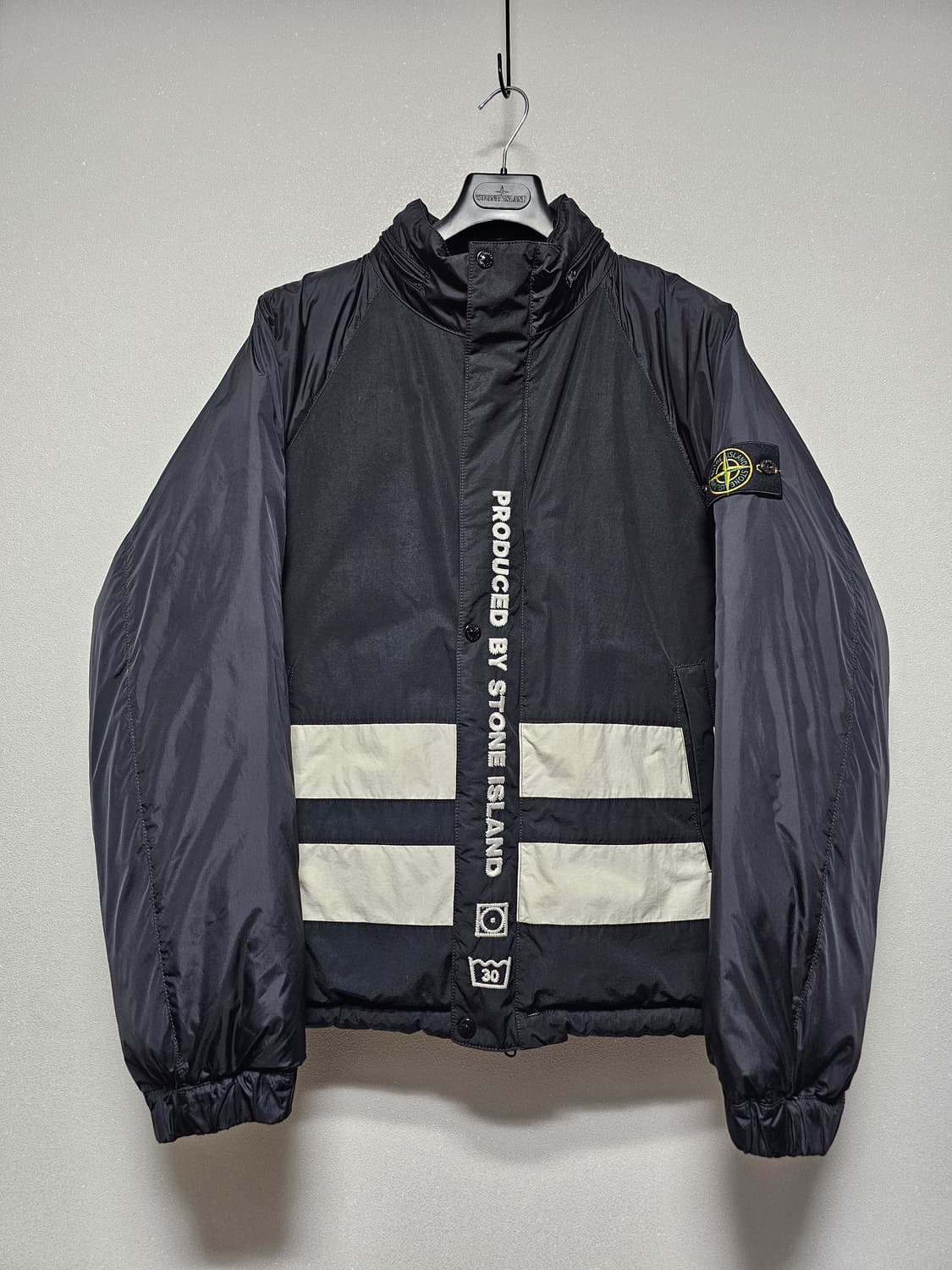 슈프림 x 스톤 아일랜드 리버시블 다운 퍼퍼 자켓 상품이미지1