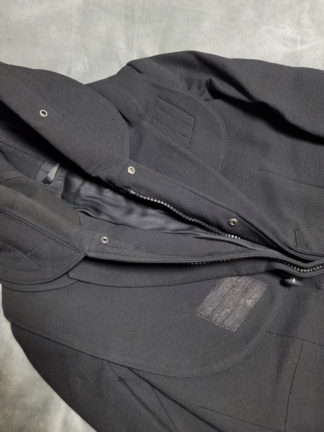 [S]맨즈온 지방시 모티브 레이어드 코트 블랙 상품이미지4