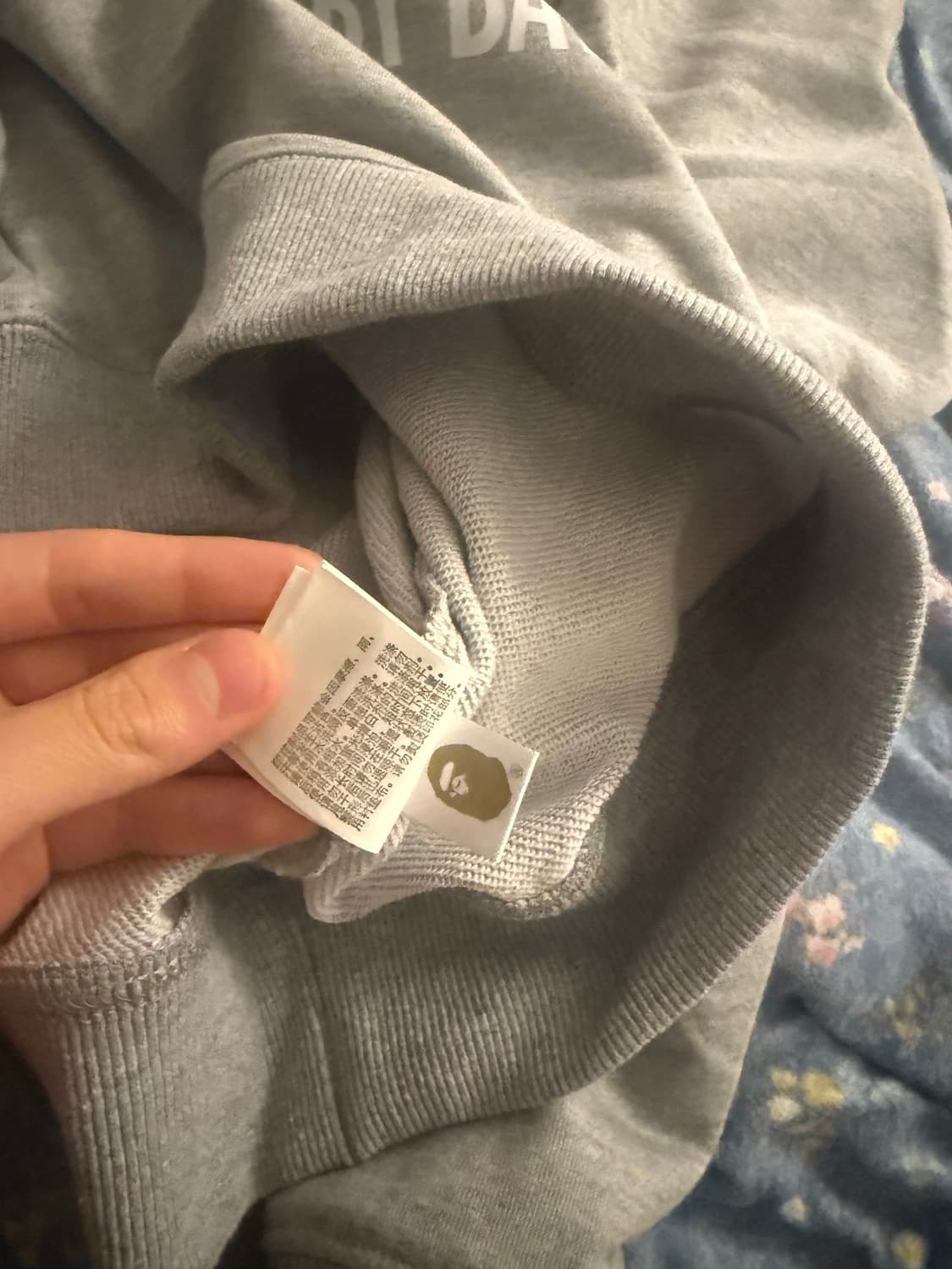 베이프 맨투맨 상품이미지3