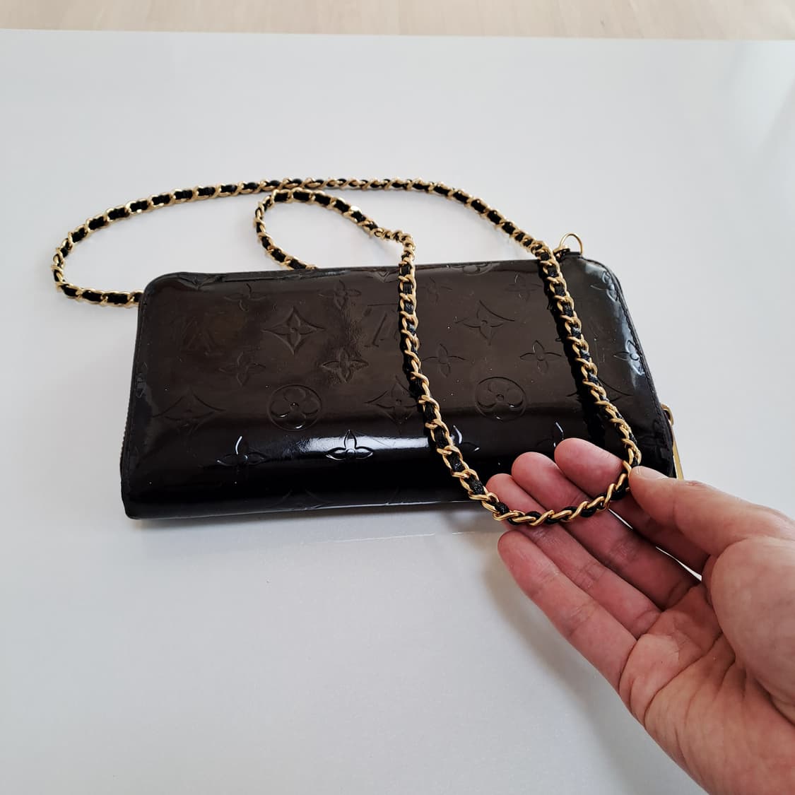 [100%/정품] 루이비통 모노그램 베르니 체인 스트랩 지갑 상품이미지1