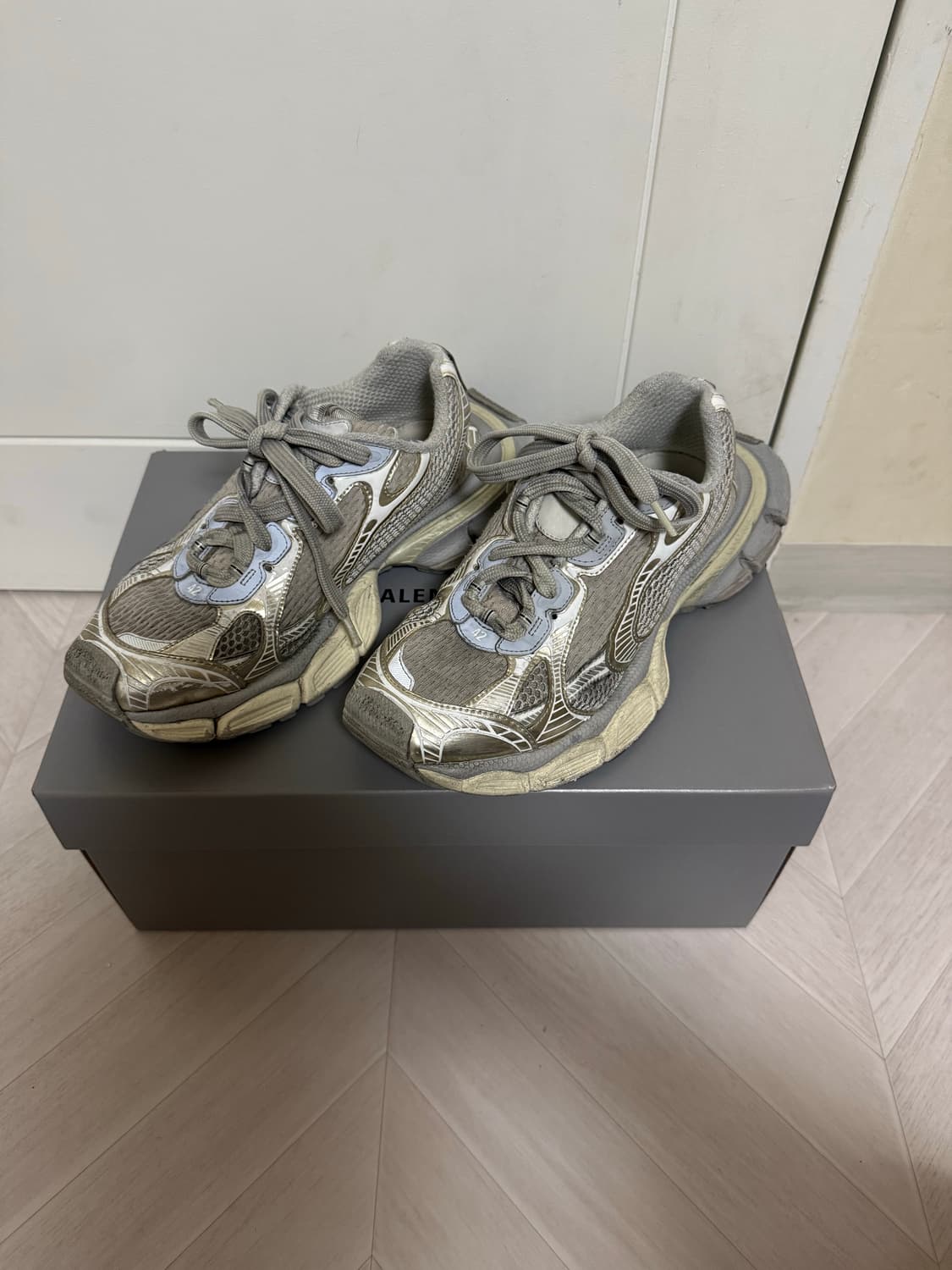 [42] 발렌시아가 3xl 에그쉘 상품이미지1