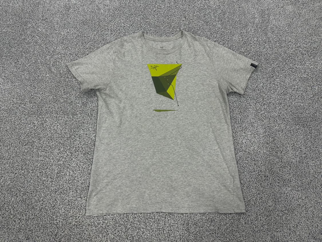 아크테릭스 로고 반팔티 상품이미지1