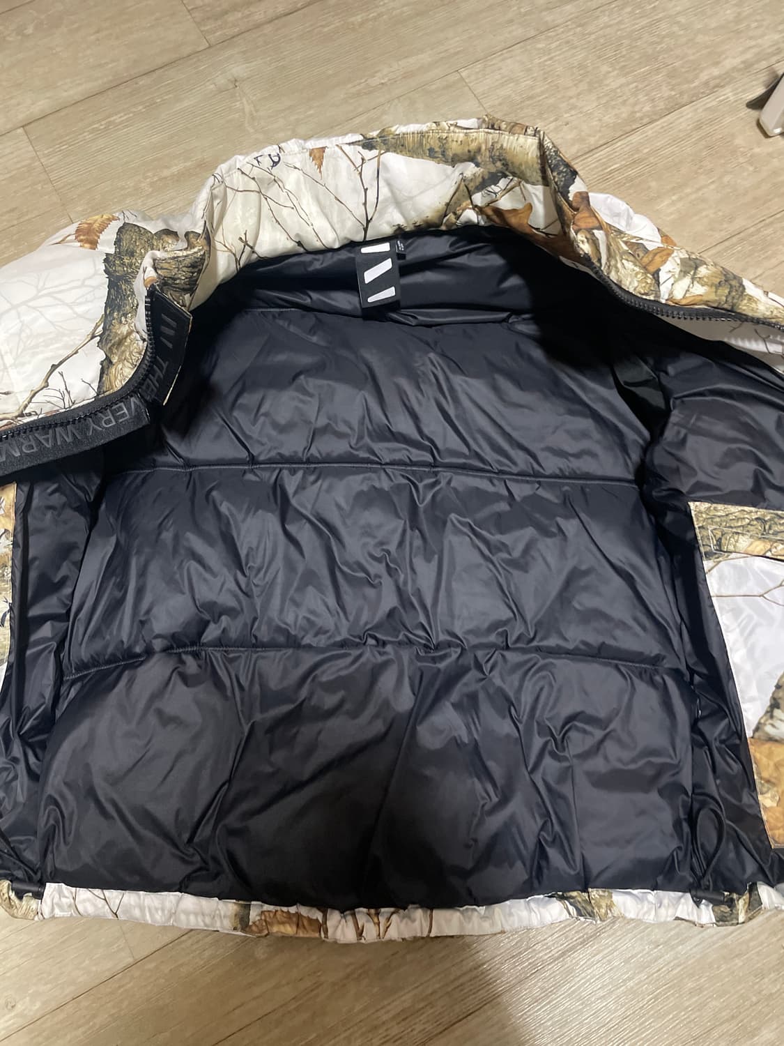 더베리웜 리얼트리 패딩 상품이미지3