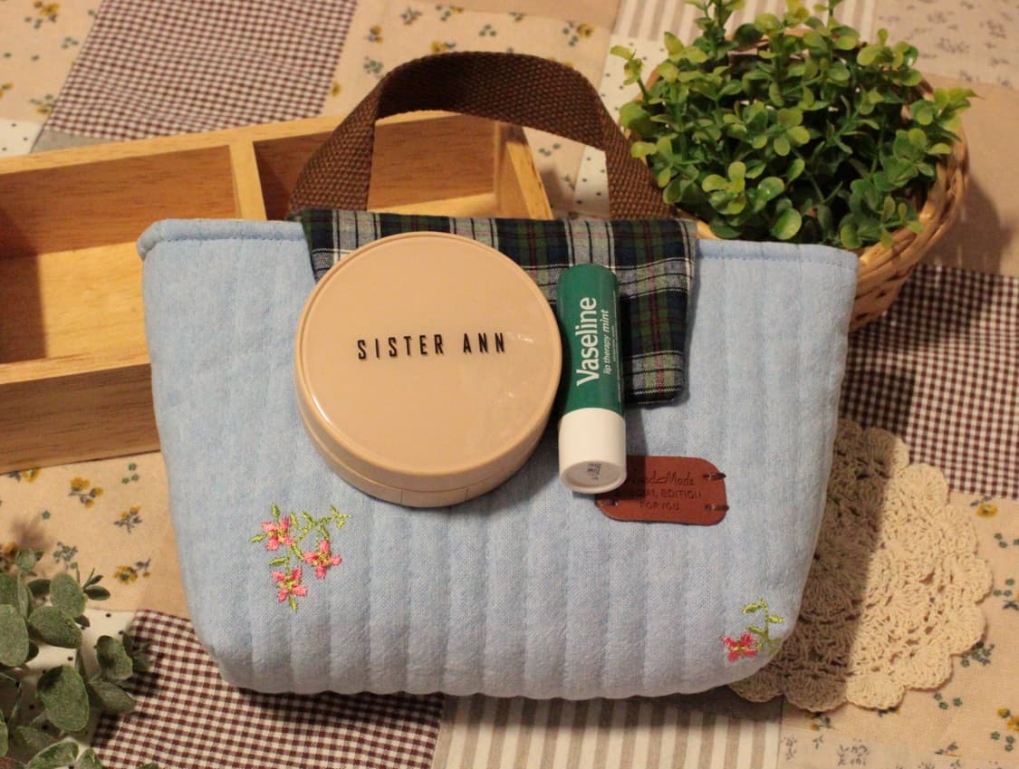 핸드메이드 블루 누빔 손잡이 파우치 상품이미지9