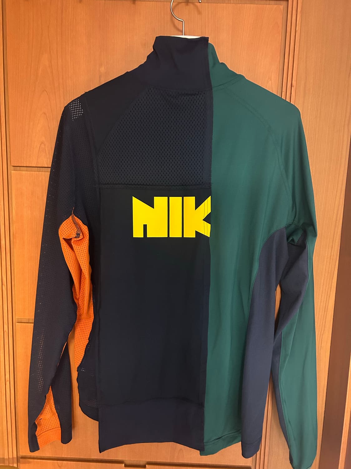 나이키 X 사카이 집 러닝 자켓 상품이미지2