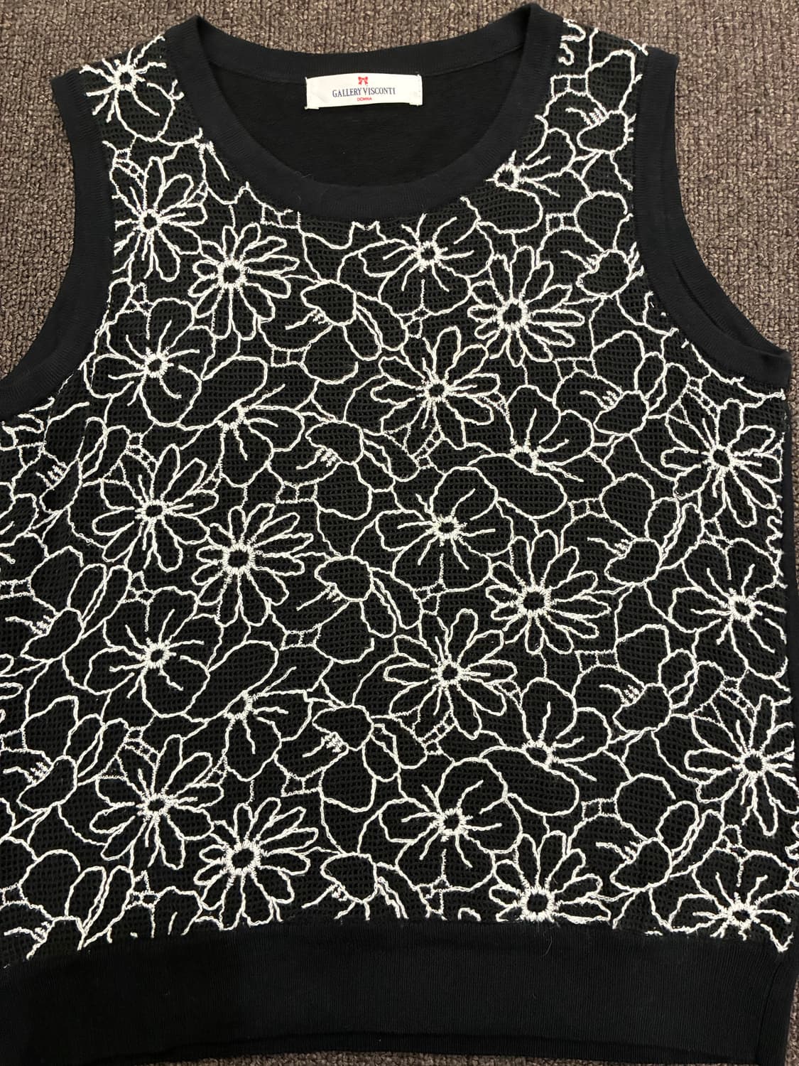 2)Japanese vintage 여성 꽃자수 펀칭 디자인 나시 상품이미지4